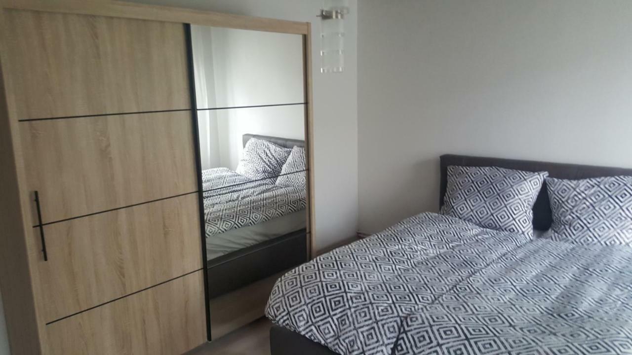 Gutenberg Utca Apartman Szeged Exterior photo